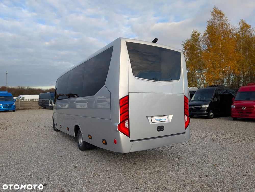 Mercedes-Benz Sprinter 519 - 9
