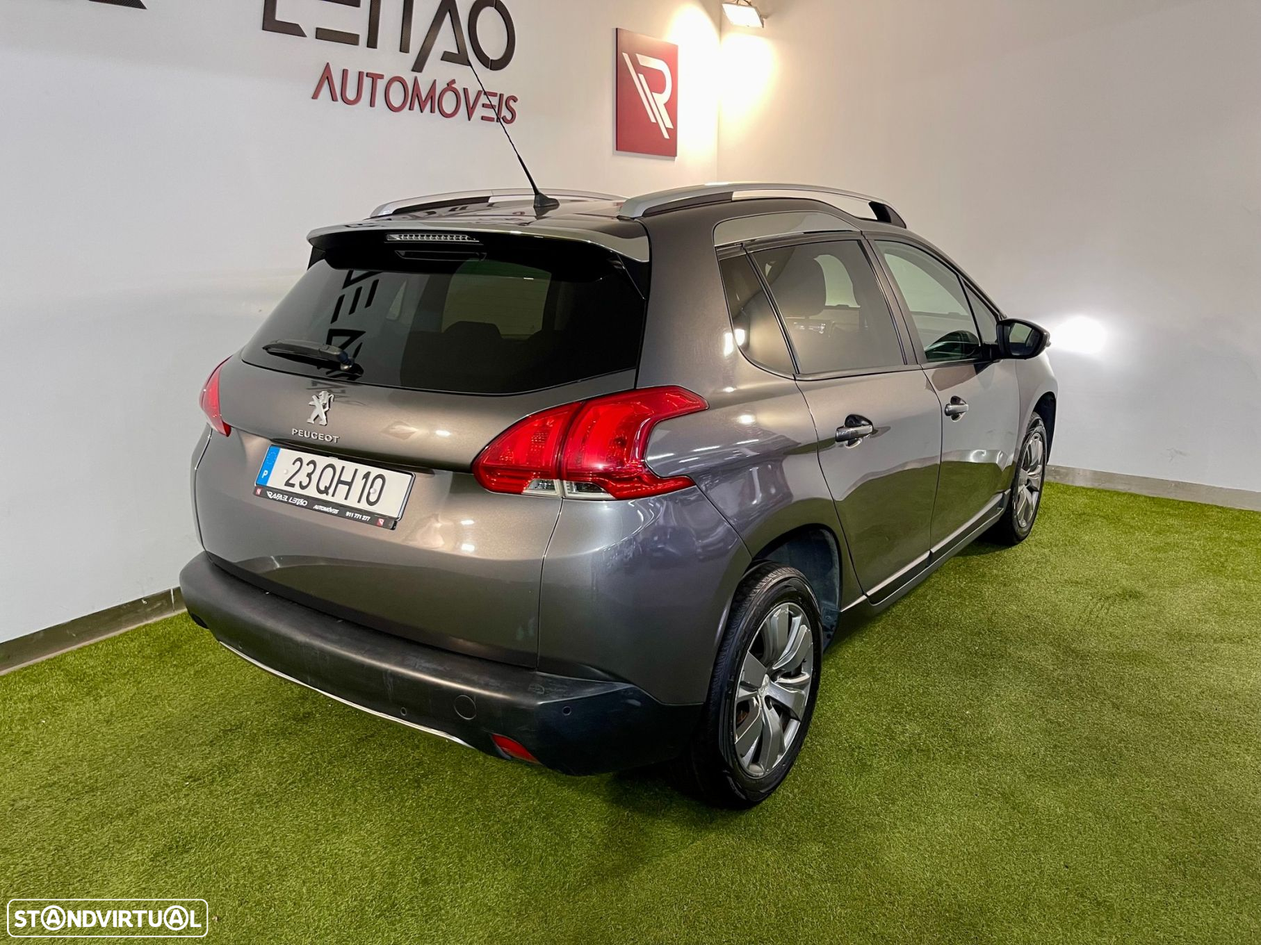 Peugeot 2008 1.6 BlueHDi Style - 6