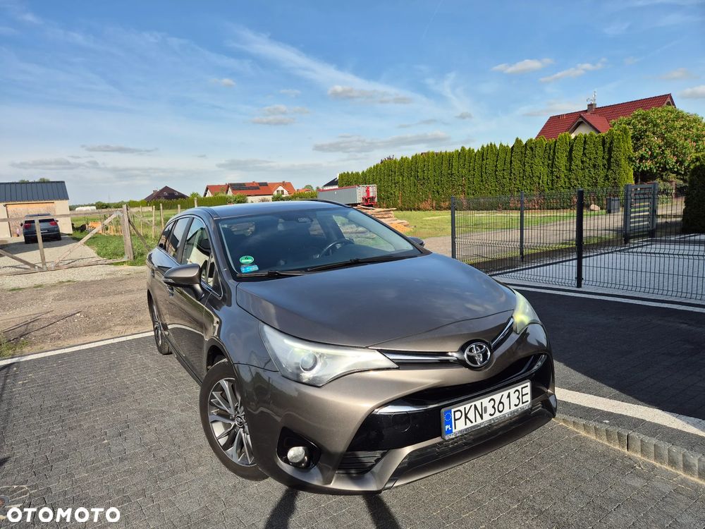 Toyota Avensis 1.8 Selection - 1