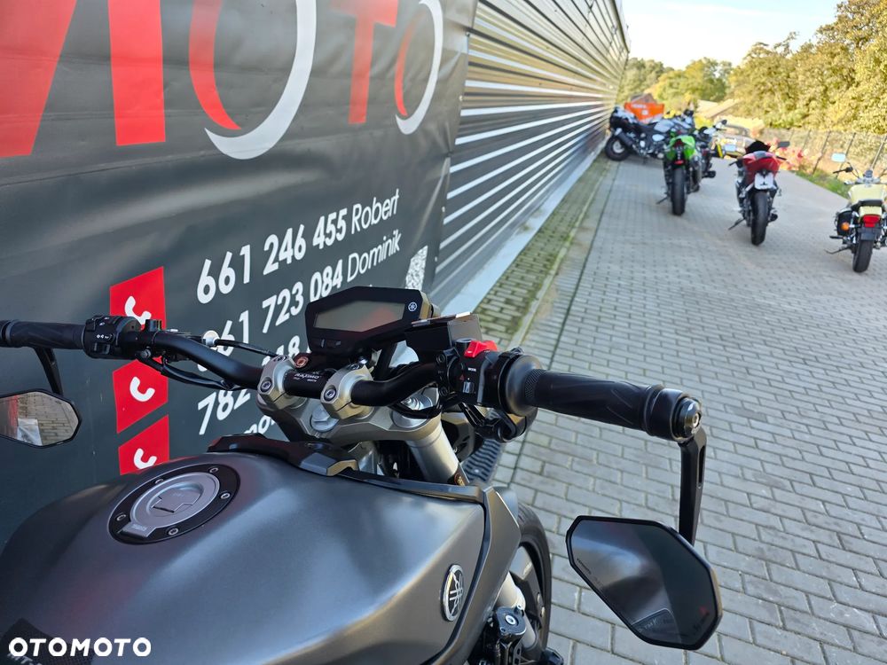 Yamaha MT - 33