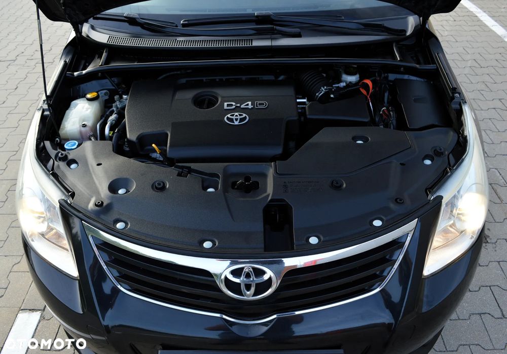 Toyota Avensis 2.0 D-4D Sol - 36