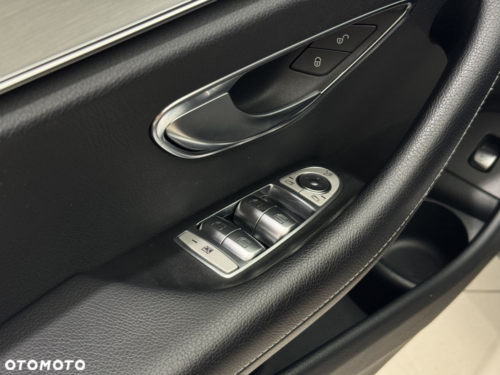 Mercedes-Benz Klasa E 220 d AMG/Avantgarde - 20