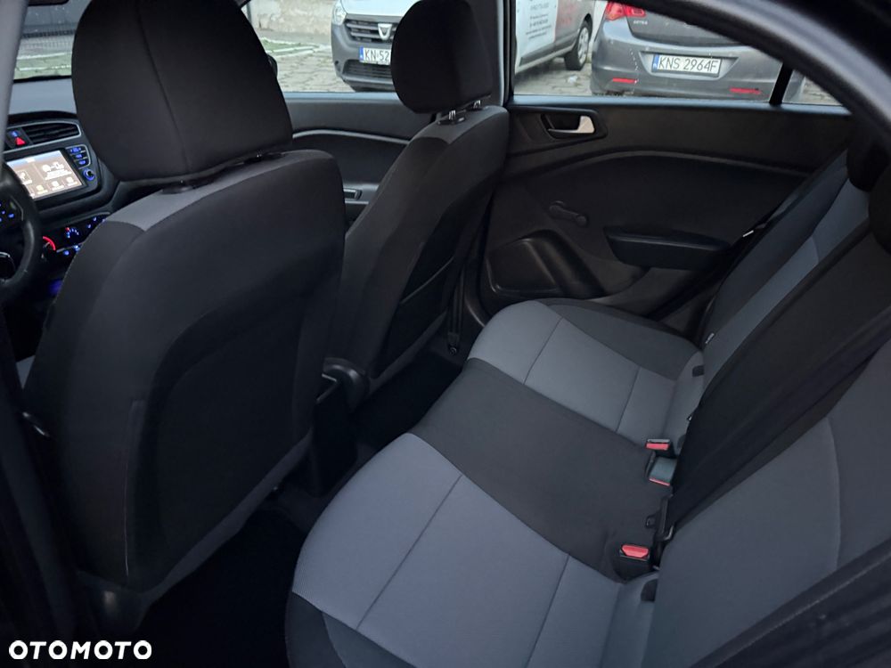 Hyundai i20 1.2 Comfort - 12