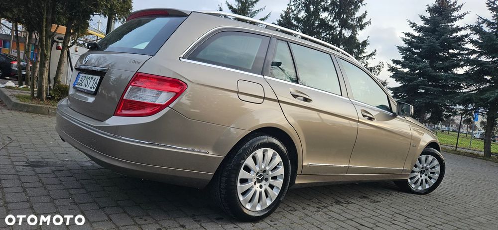 Mercedes-Benz Klasa C 180 T CGI Automatik BlueEFFICIENCY Avantgarde - 13