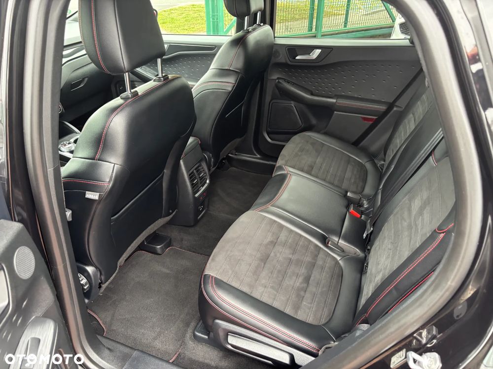 Ford Kuga 2.5 Duratec PHEV ST-LINE X - 17