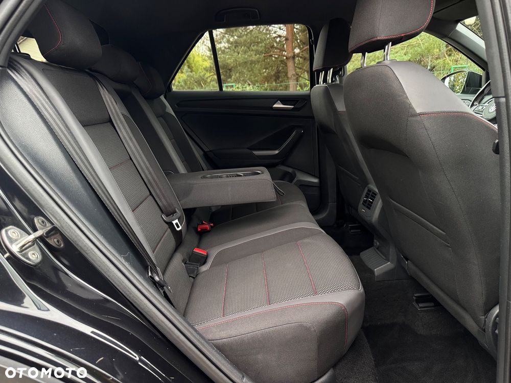 Volkswagen T-Roc 1.5 TSI R-Line - 8