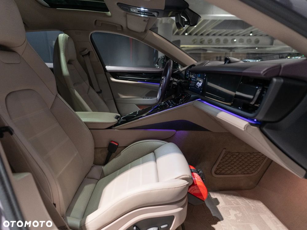 Porsche Panamera 4S E-Hybrid - 35