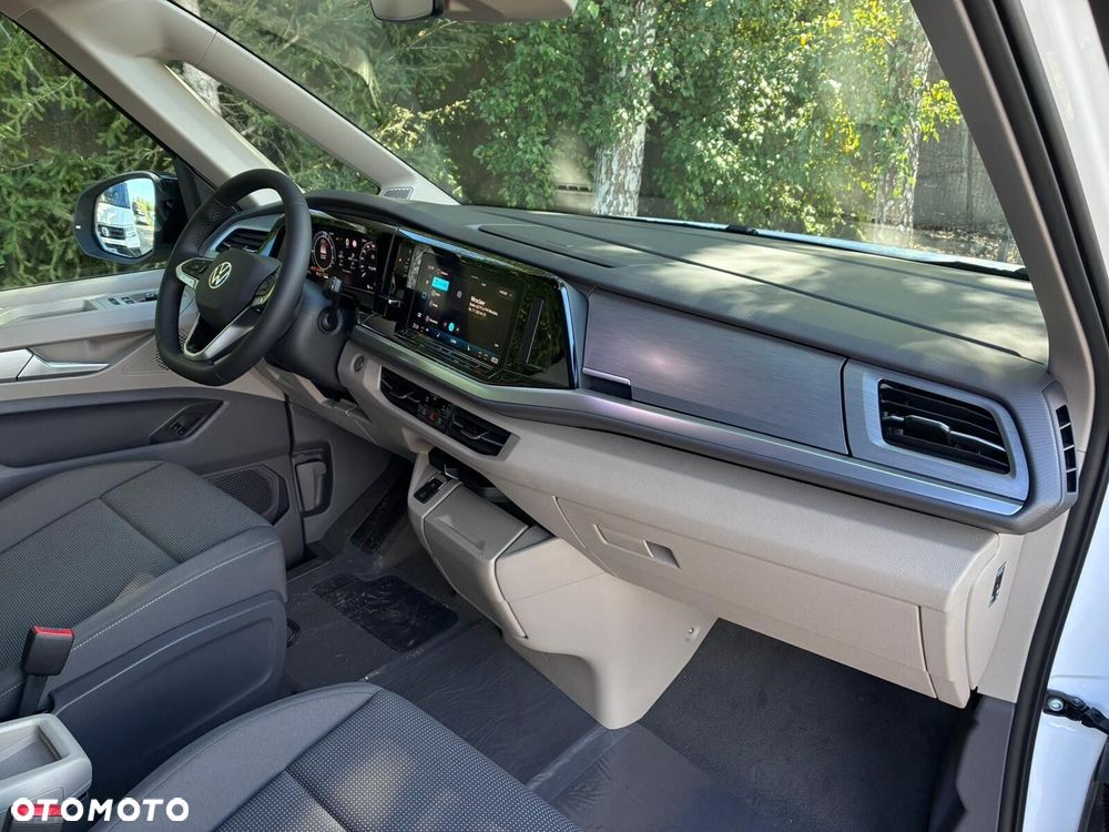 Volkswagen Multivan - 16