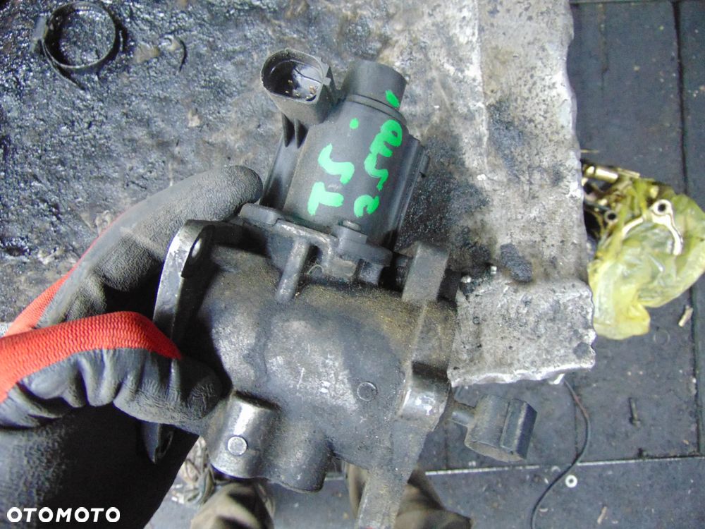 Zawór EGR T5 2,5 TDI - 1