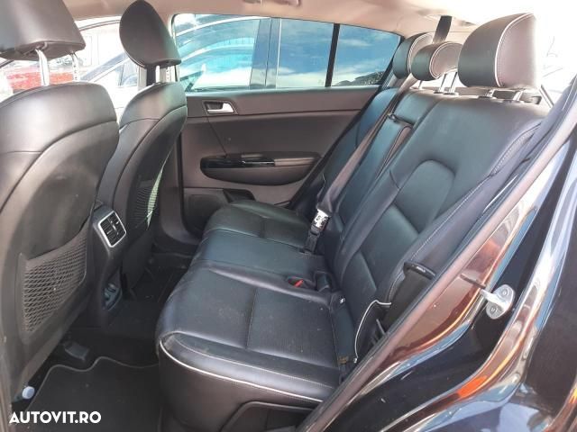Dezmembrez Kia Sportage 4 [2016 - 2020] Crossover 2.0 CRDi AT AWD (18 - 6