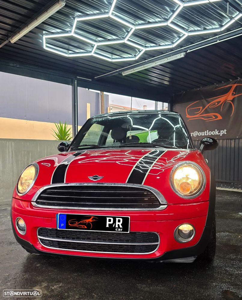 MINI 3 Portas Cooper D - 2