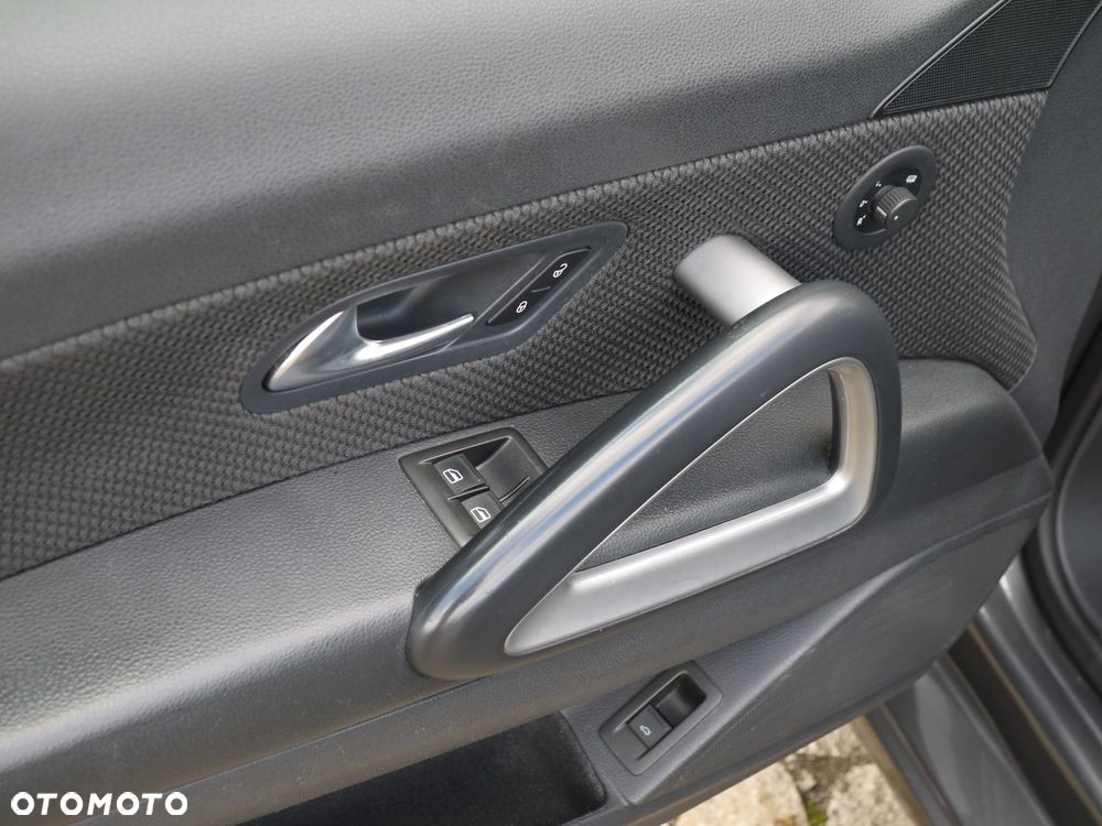 Volkswagen Scirocco 2.0 TDI - 21