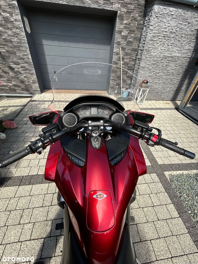 Honda CTX - 12