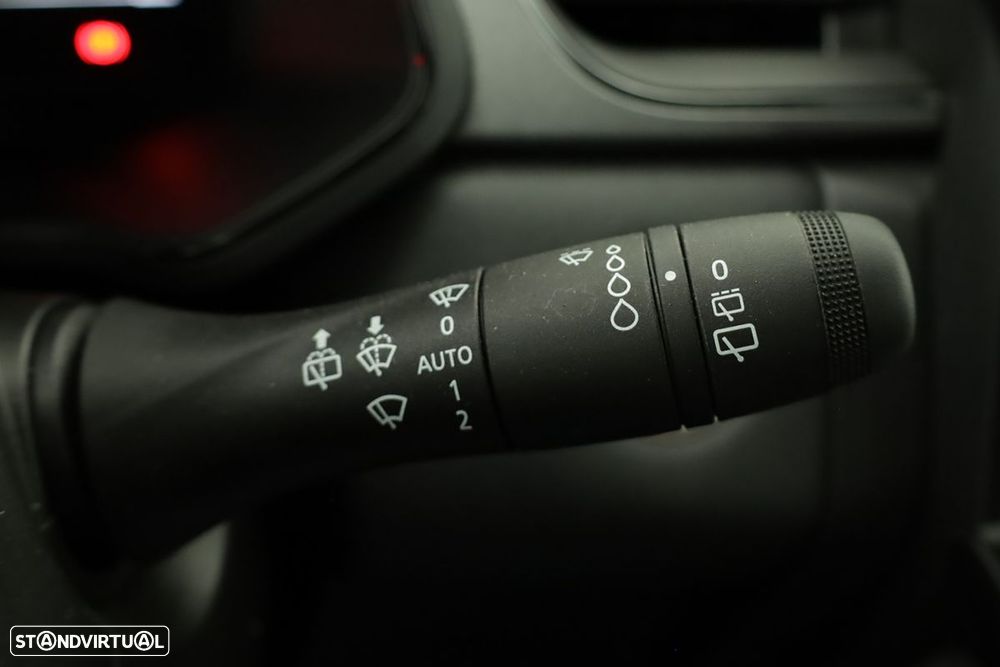 Renault Captur 1.0 TCe Techno Bi-Fuel - 17