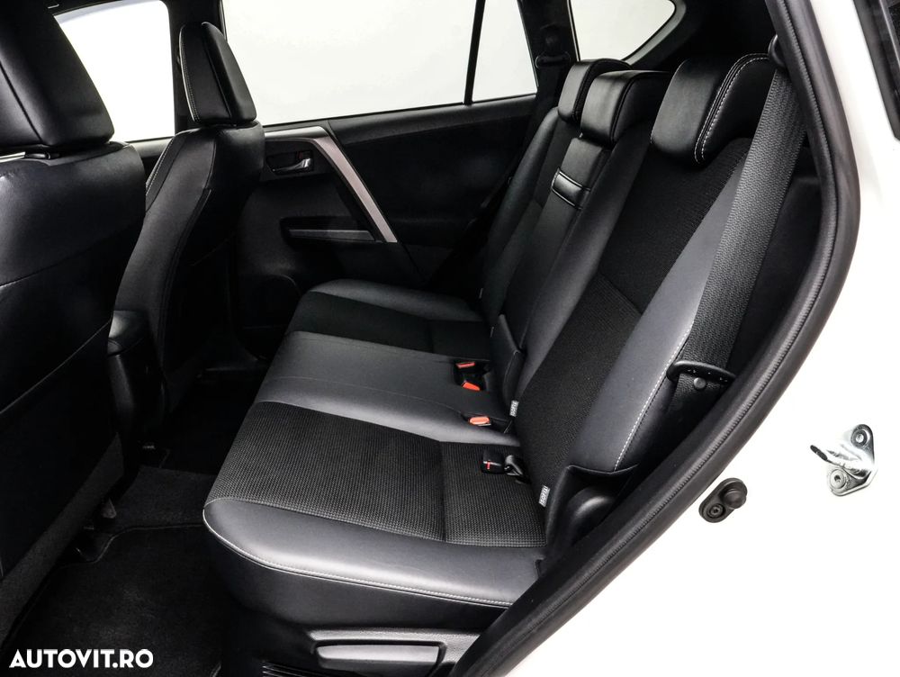 Toyota RAV4 2.5 VVT-i HSD 4x4 Executive - 16