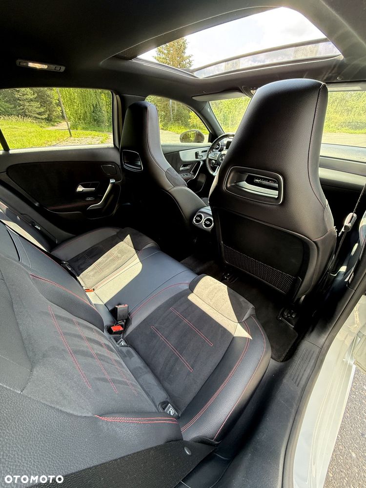 Mercedes-Benz Klasa A 250 AMG Line 7G-DCT - 18