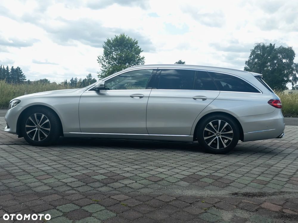 Mercedes-Benz Klasa E 220 d 9G-TRONIC Exclusive - 5