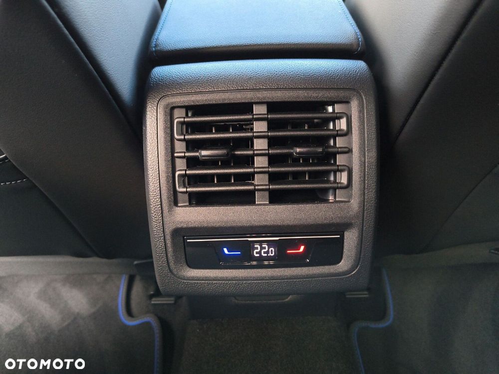 Volkswagen Golf 2.0 TSI 4Motion R DSG - 32