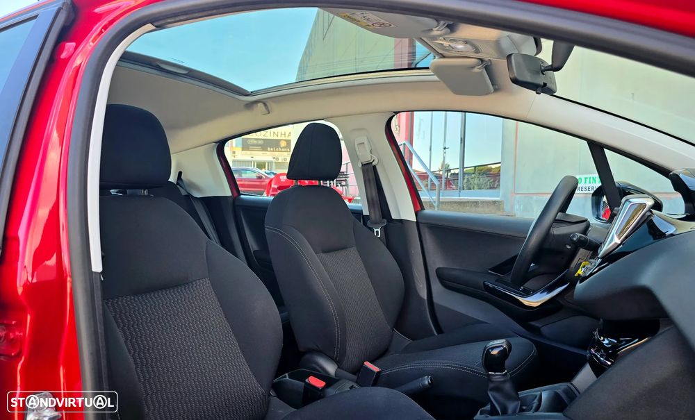 Peugeot 208 1.2 PureTech Active - 22