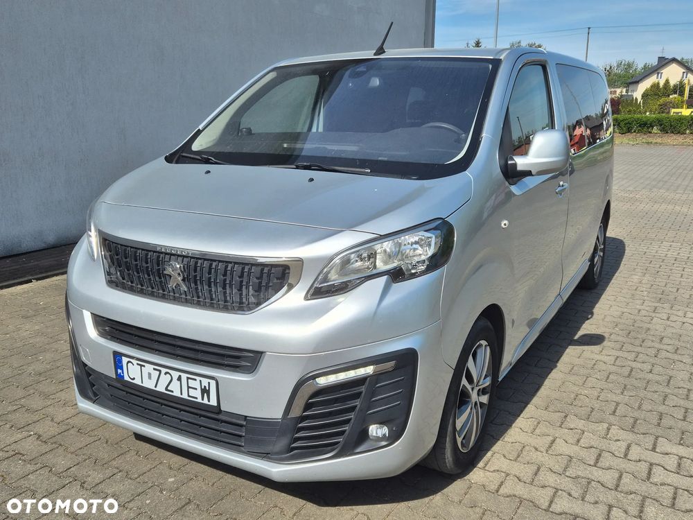 Peugeot Traveller - 1