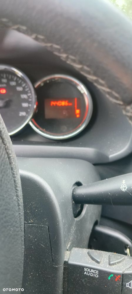 Dacia Logan TCe 90 Celebration - 8