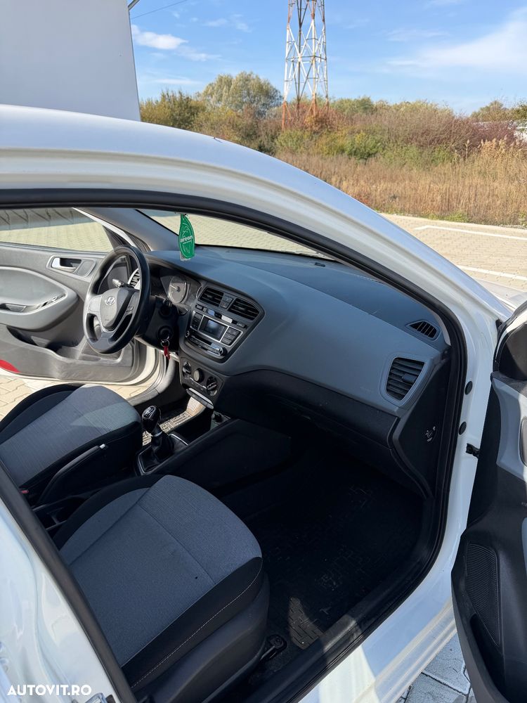 Hyundai i20 1.1 CRDi M/T Confort - 8