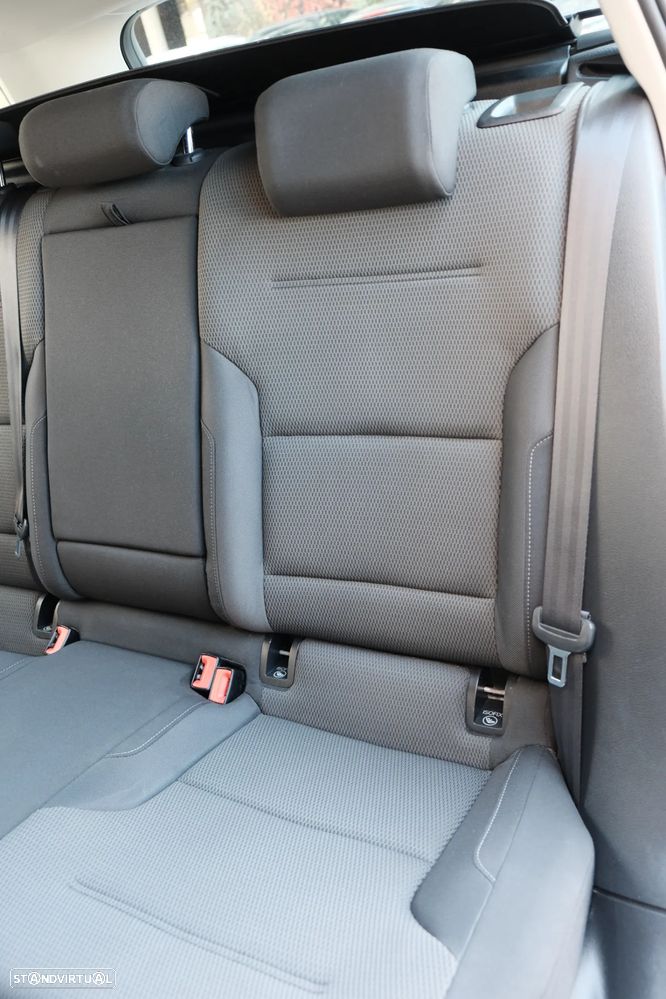 VW Golf Variant 1.6 TDi BlueMotion Confortline - 16