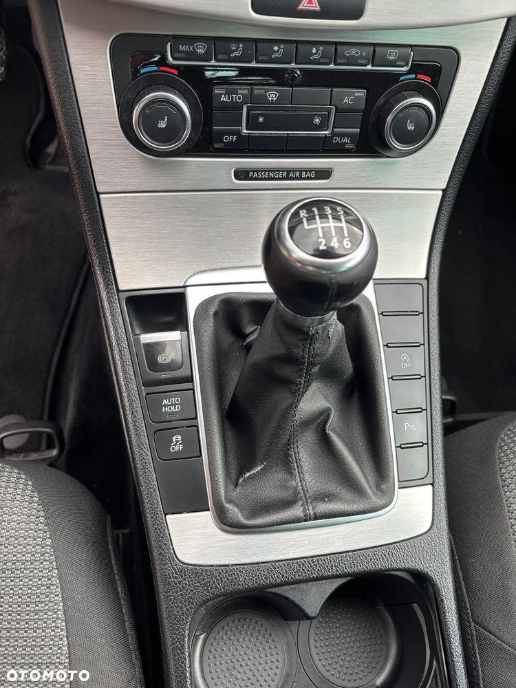 Volkswagen Passat Variant 2.0 TDI BlueMotion Technology Comfortline - 20
