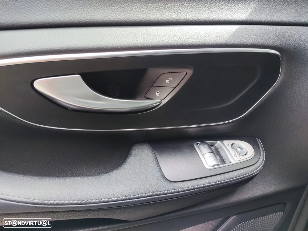 Mercedes-Benz V 250 d Longo Avantgarde - 13