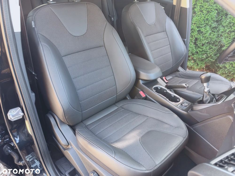 Ford Kuga 2.0 TDCi FWD Titanium - 11