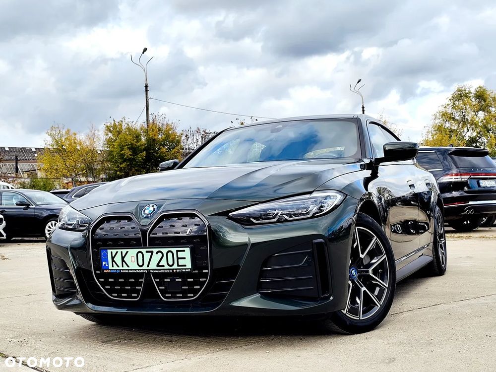 BMW i4