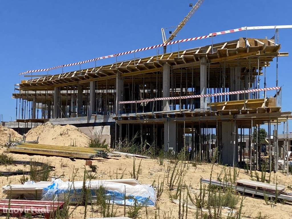 Moradia V3 com piscina e terraço a 5 minutos das praias - Grande imagem: 2/36