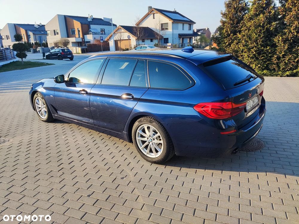 BMW Seria 5 520d xDrive Sport Line sport - 3