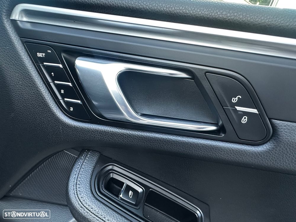 Porsche Macan 2.0T - 16