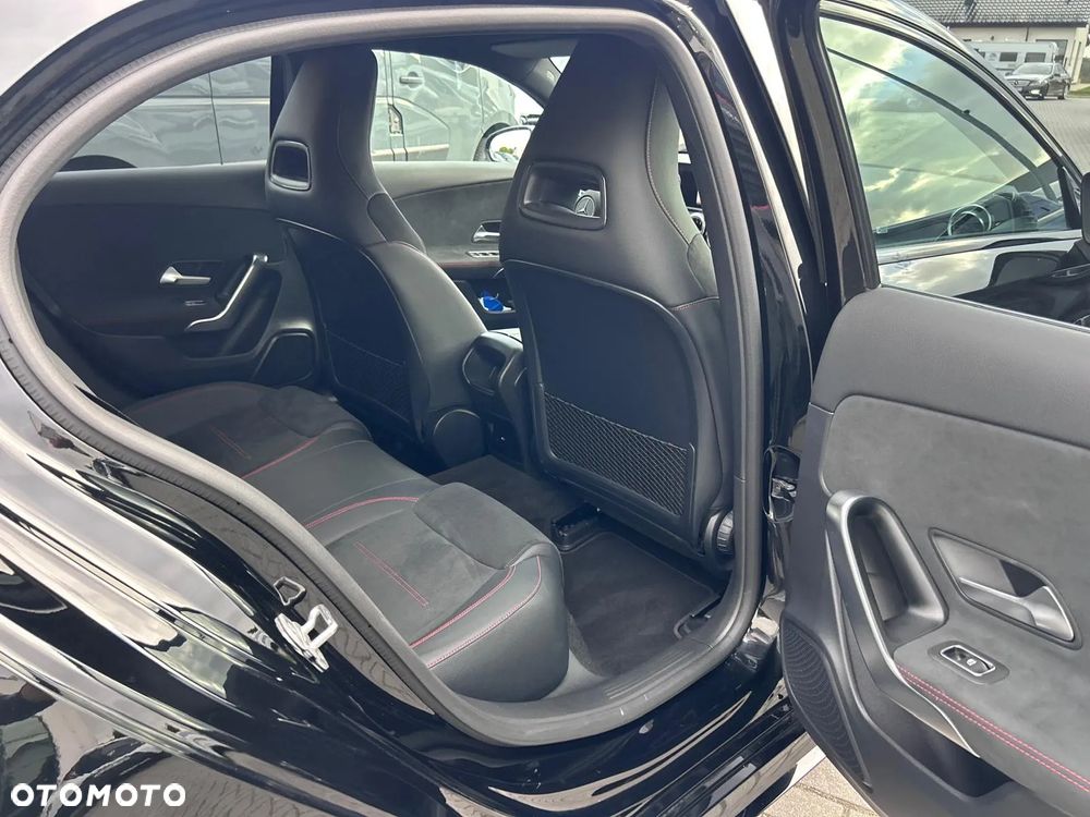 Mercedes-Benz Klasa A 200 AMG Line 7G-DCT - 27