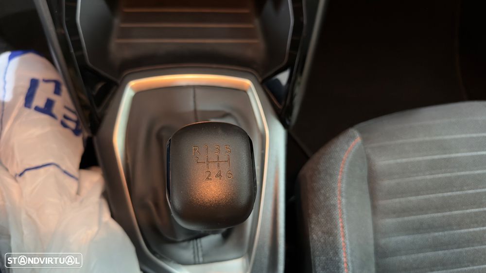 Peugeot 208 PureTech 100 Active - 28