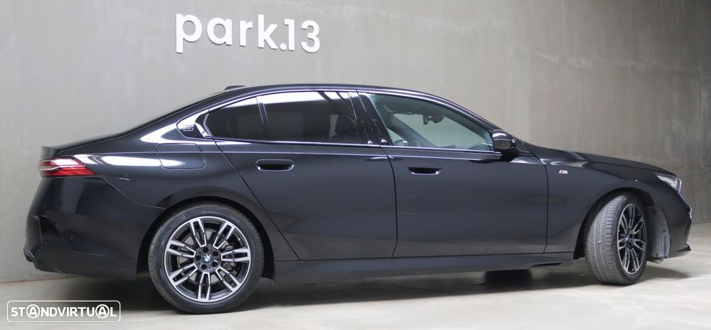 BMW 520 d xDrive Pack Desportivo M - 4