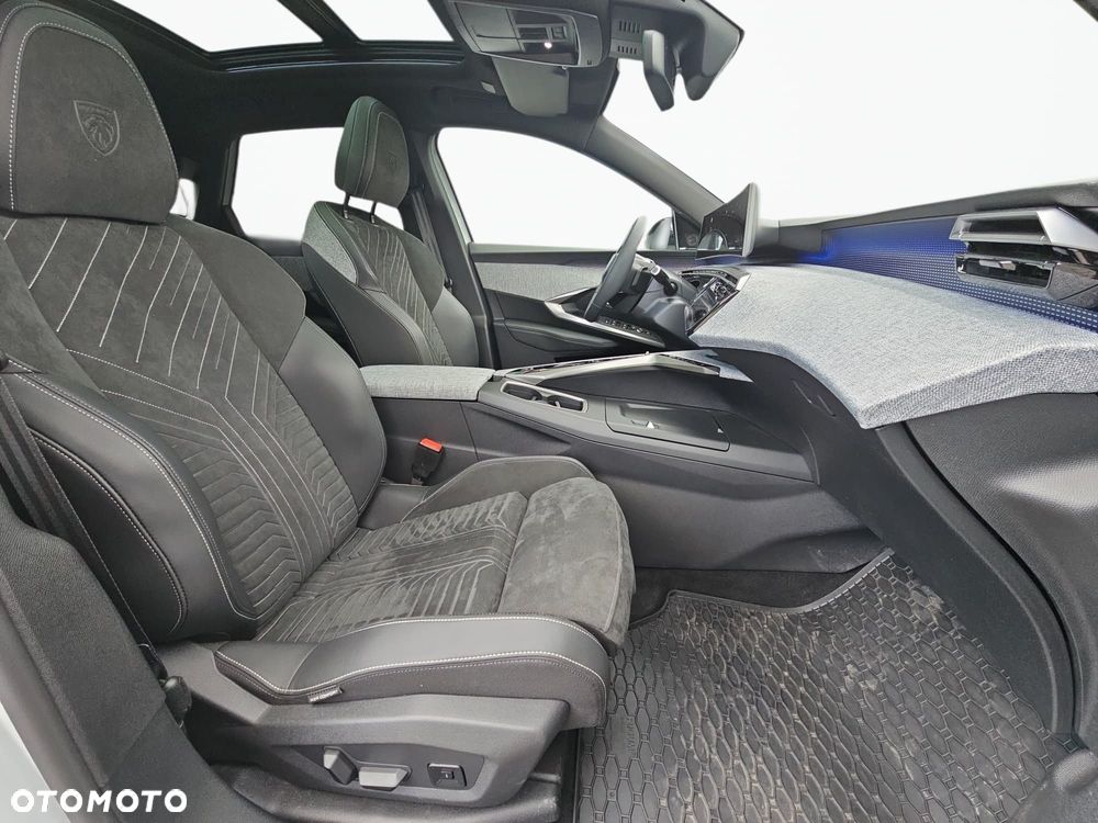 Peugeot 3008 1.2 PureTech mHEV GT S&S e-DCS6 - 13