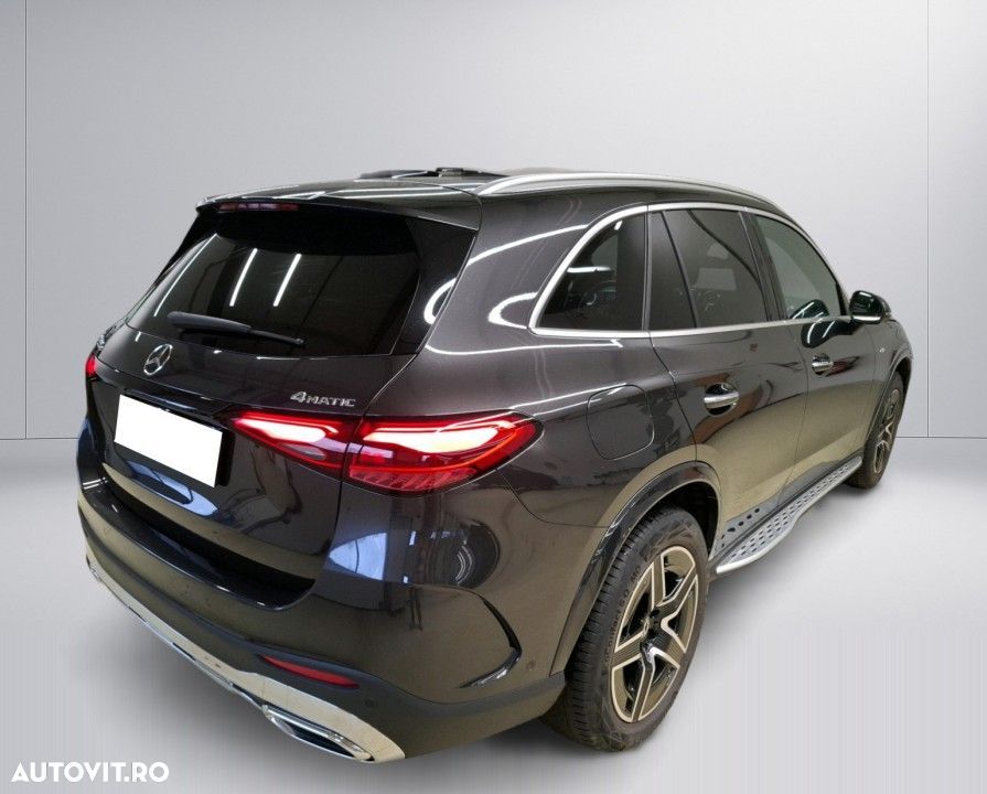 Mercedes-Benz GLC 300 e 4MATIC - 4
