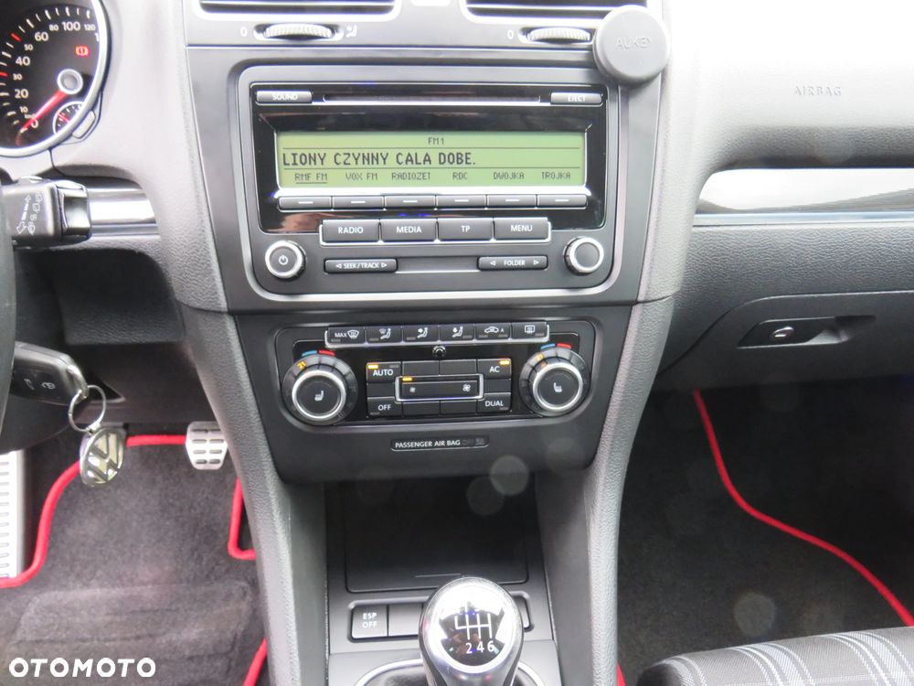 Volkswagen Golf - 23