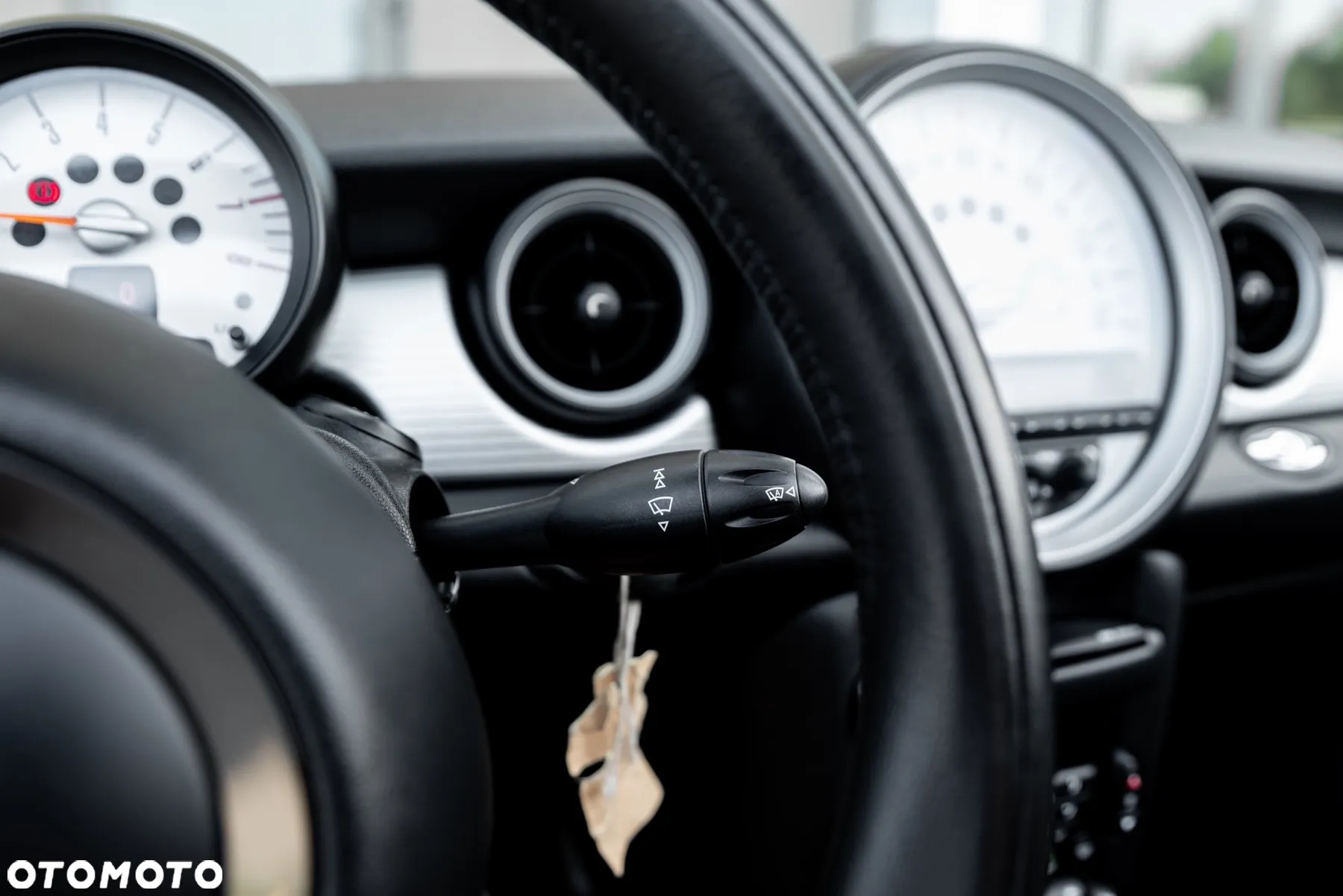 MINI Cooper Cabrio - 32