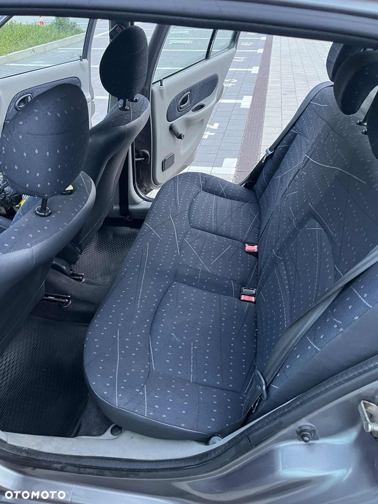 Renault Thalia 1.4 Expression - 9