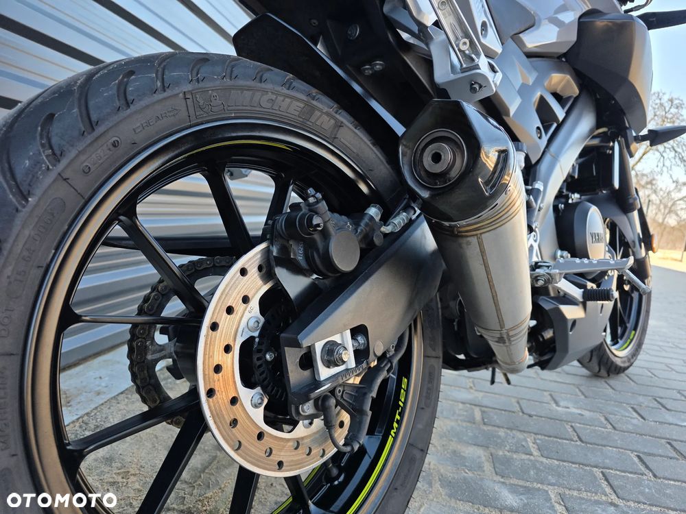 Yamaha MT - 8