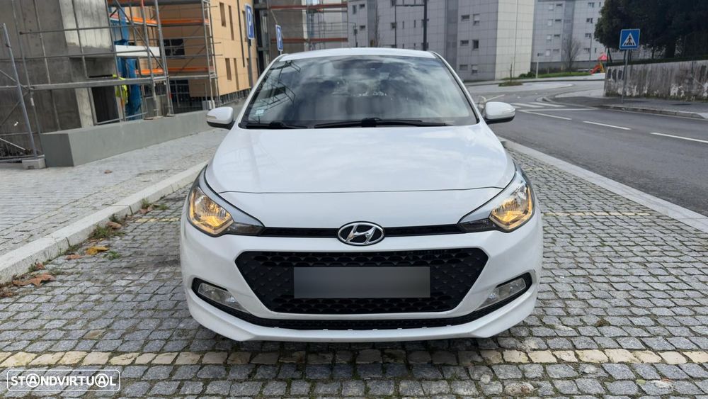 Hyundai i20 1.1 CRDi Comfort - 4