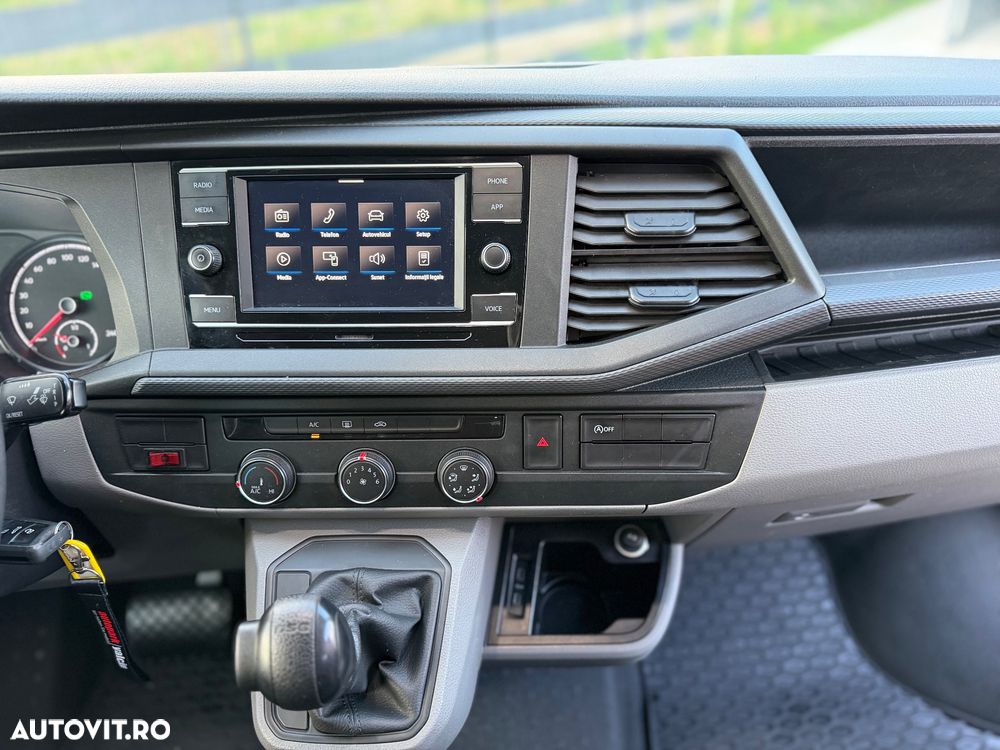 Volkswagen Transporter - 11
