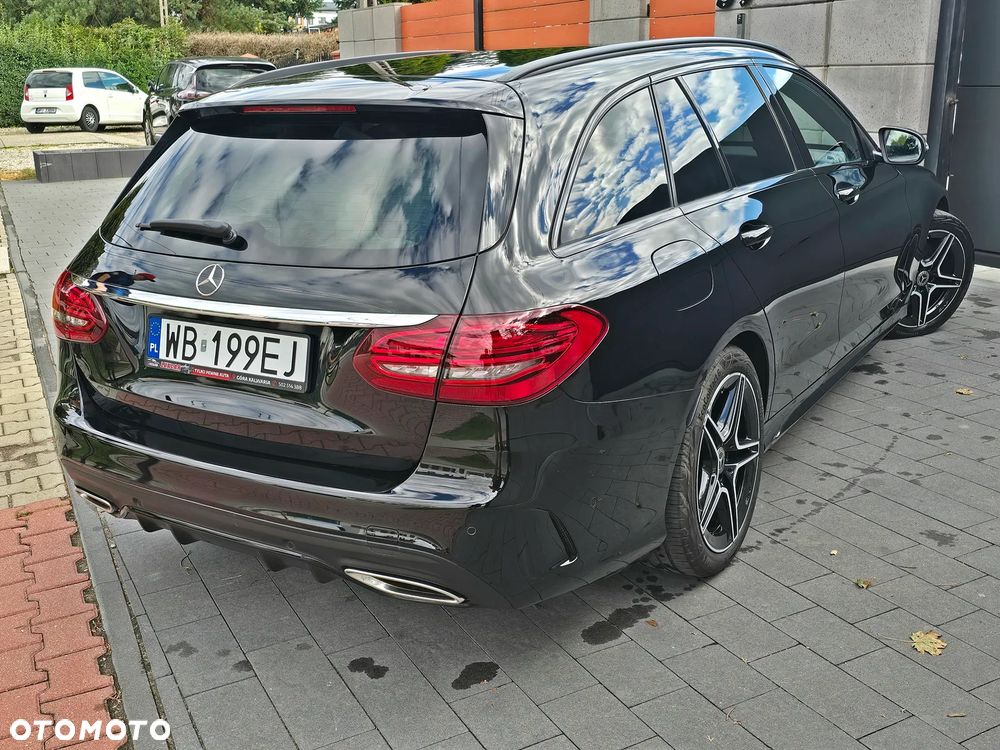 Mercedes-Benz Klasa C 300 4Matic 9G-TRONIC Night Edition - 10