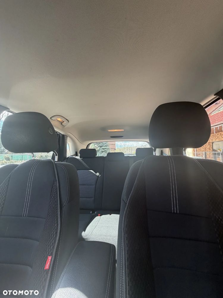 Mercedes-Benz Klasa B 180 d Edition - 8