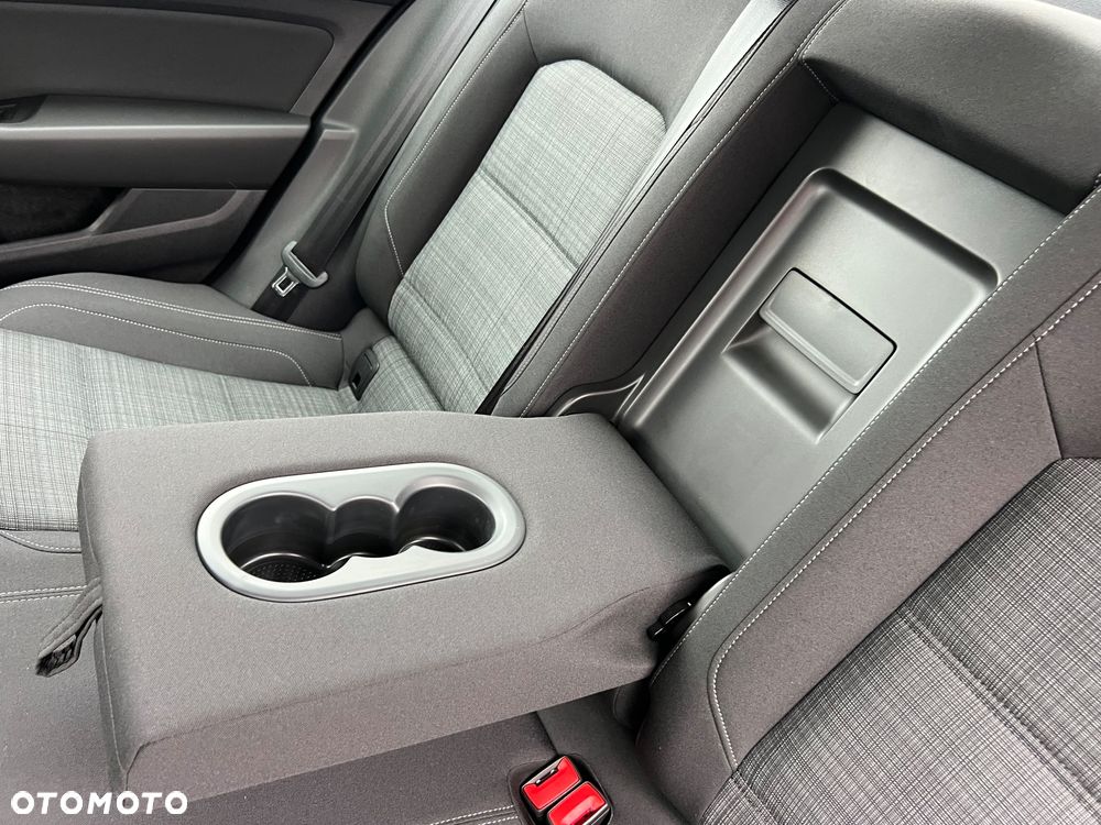 Volkswagen Passat 2.0 TDI BMT Comfortline - 15