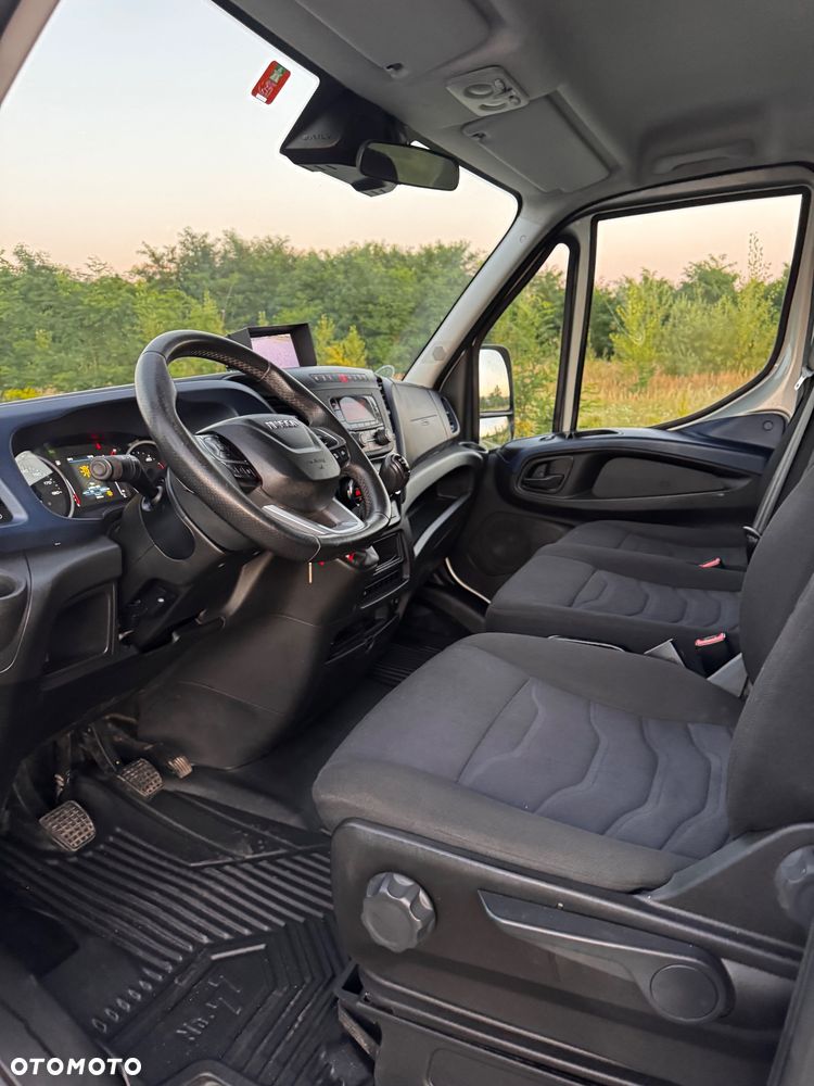 Iveco Daily 35s18 3.0 Kontener z Windą drzwi boczne - 17