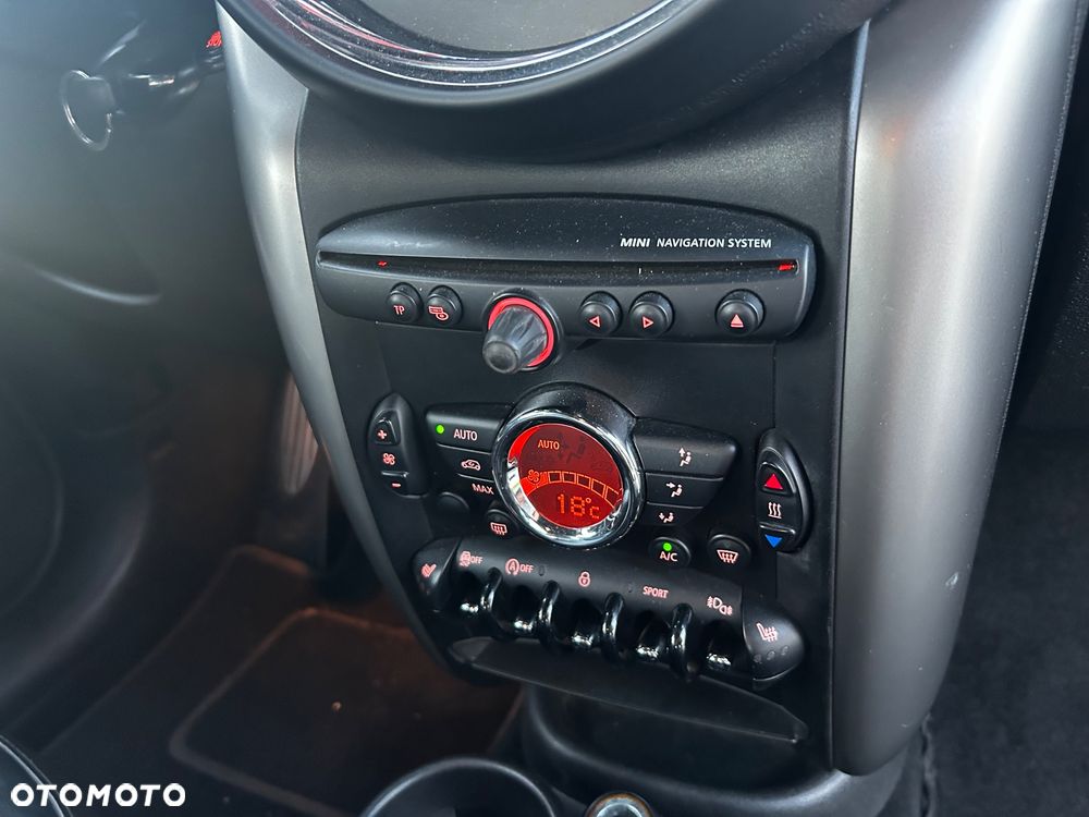 MINI Paceman Cooper D ALL4 - 19